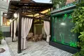 Uy 7 xonalar 680 m² Toshkentda