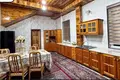 Uy 14 xonalar 530 m² Toshkentda