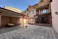 Uy 6 xonalar 320 m² Toshkentda
