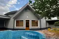 Коттедж 5 комнат 800 м² Чирчик, Узбекистан
