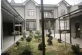 Uy 7 xonalar 400 m² Toshkentda