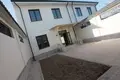 Kottej 5 xonalar 380 m² Toshkentda