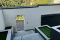 Uy 3 xonalar 560 m² Toshkentda