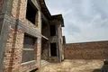 Uy 8 xonalar 500 m² Toshkentda
