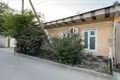 Uy 8 xonalar 300 m² Toshkentda