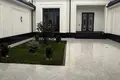 Uy 7 xonalar 600 m² Toshkentda