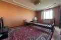 Kvartira 4 xonalar 104 m² Toshkentda