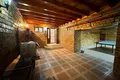 Uy 10 xonalar 630 m² Toshkentda