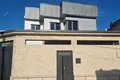 Uy 9 xonalar 200 m² Toshkentda