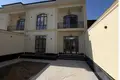 Uy 6 xonalar 300 m² Toshkentda