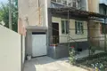 Kvartira 3 xonalar 67 m² Khanabadda