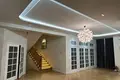 Uy 6 xonalar 460 m² in Konimex tumani