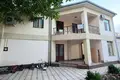 Uy 10 xonalar 530 m² Toshkentda