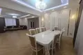 Uy 8 xonalar 300 m² Toshkentda