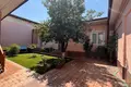 Uy 4 xonalar 350 m² Toshkentda