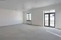 Uy 5 xonalar 400 m² Toshkentda