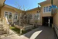 Uy 8 xonalar 4 m² Toshkentda