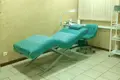 Здается в Аренду маникюрные столы / кушетки в аренду 