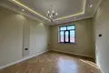 Uy 9 xonalar 300 m² Toshkentda