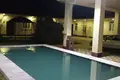 Uy 7 xonalar 300 m² Toshkentda, Oʻzbekiston
