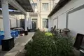 Uy 5 xonalar 152 m² Eshonguzarda