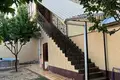Uy 10 xonalar 600 m² Toshkentda
