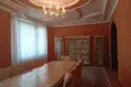 Uy 7 xonalar 375 m² O‘zbekistonda