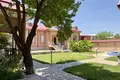 Дом 12 комнат 1 800 м² Аргин, Узбекистан