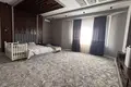 Uy 8 xonalar 678 m² Toshkentda