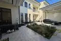 Uy 6 xonalar 300 m² Toshkentda