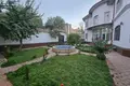 Дом 9 комнат 600 м² в Ташкенте, Узбекистан