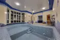 Uy 10 xonalar 600 m² Toshkentda, Oʻzbekiston