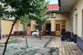 Uy 10 xonalar 600 m² Toshkentda