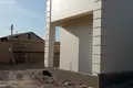 Kottej 7 xonalar 300 m² Toshkentda