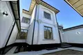 Uy 6 xonalar 400 m² Toshkentda