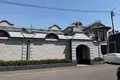 Uy 6 xonalar 550 m² Toshkentda