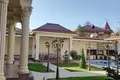 Uy 7 xonalar 490 m² Toshkentda