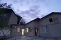 Uy 6 xonalar 350 m² Toshkentda