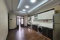 Uy 7 xonalar 440 m² Toshkentda, Oʻzbekiston