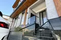 Uy 9 xonalar 470 m² Toshkentda