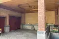 Uy 7 xonalar 550 m² Toshkentda