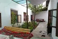 Коттедж 6 комнат 750 м² Алмалык, Узбекистан