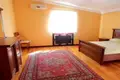Uy 5 xonalar 400 m² Kibrayda