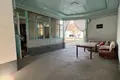 Uy 8 xonalar 250 m² Toshkentda
