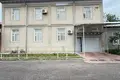 Uy 8 xonalar 200 m² Toshkentda