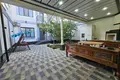 Uy 6 xonalar 230 m² Toshkentda