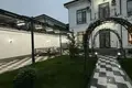 Uy 7 xonalar 300 m² Toshkentda