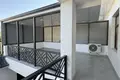 Uy 6 xonalar 300 m² Toshkentda, Oʻzbekiston