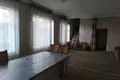 Uy 7 xonalar 700 m² Toshkentda