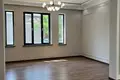 Uy 7 xonalar 350 m² Toshkentda